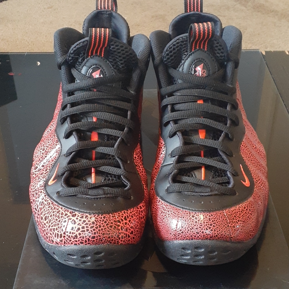Nike Foamposite 1 lava red